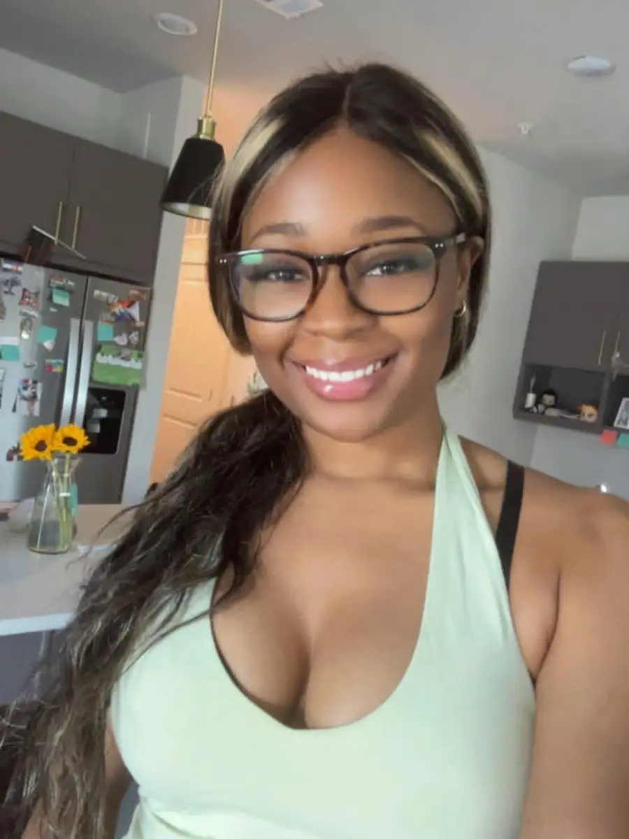 Natalialegit story image